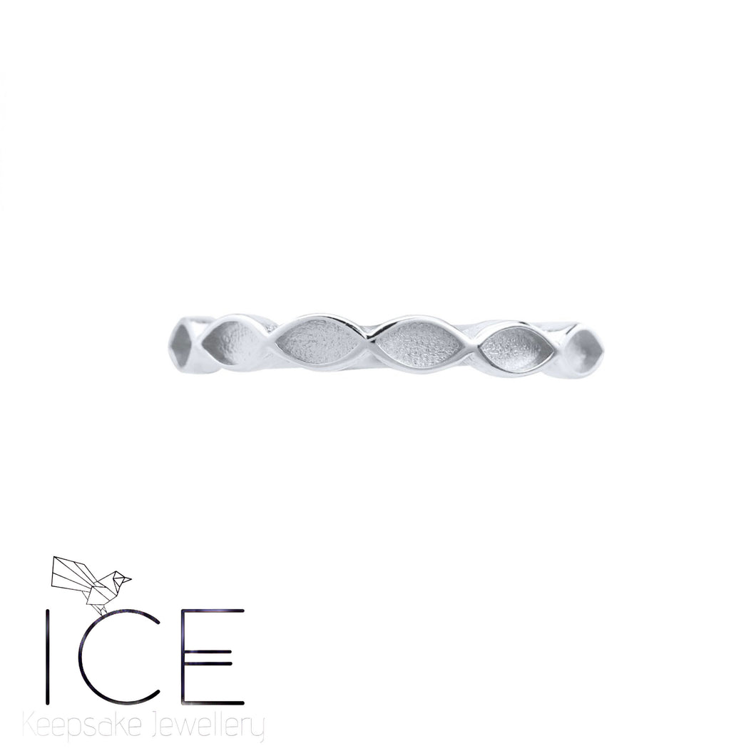 Quinn ~ in Sterling Silver