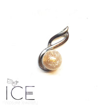 Acacia - Pearl Pendant