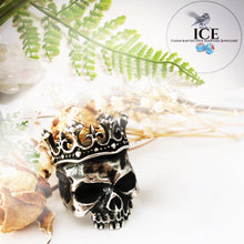 Kings Crown Signet Ring - In Sterling Silver