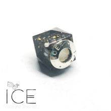.Faceted Square Charm Bead.