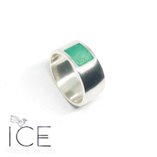Mens Smooth Band Ring - In Sterling Silver